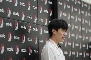 乐鱼体育登陆-杨瀚森：夏联大家的水平也是很高的 我需要在比赛中进步&amp;积累经验