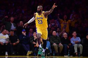 乐鱼体育登陆-詹姆斯过去5年一直在比弗利山庄建永久居所 光获得许可就花了3年