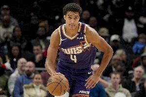 乐鱼官网-好好练罚球！伊戈达罗10中7拿到17分6板4助 但罚球仅10中3