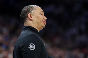 乐鱼网站-名记：快船纸面阵容很棒 比尔相较鲍威尔是升级 健康是最大隐患