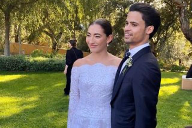 乐鱼app下载-相恋9年 穆里尼奥女儿大婚！“特殊一号”曾反对！