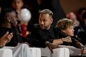 乐鱼官网-吉马良斯：安切洛蒂确实有计划让内马尔回归，国家队大门永远敞开