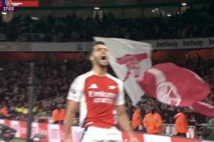 枪手破僵！恩瓦内里倒三角传球，梅里诺包夹中破门